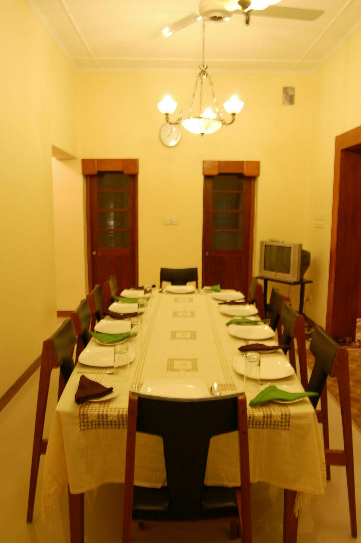 Serene Villa Ратнапура Екстериор снимка